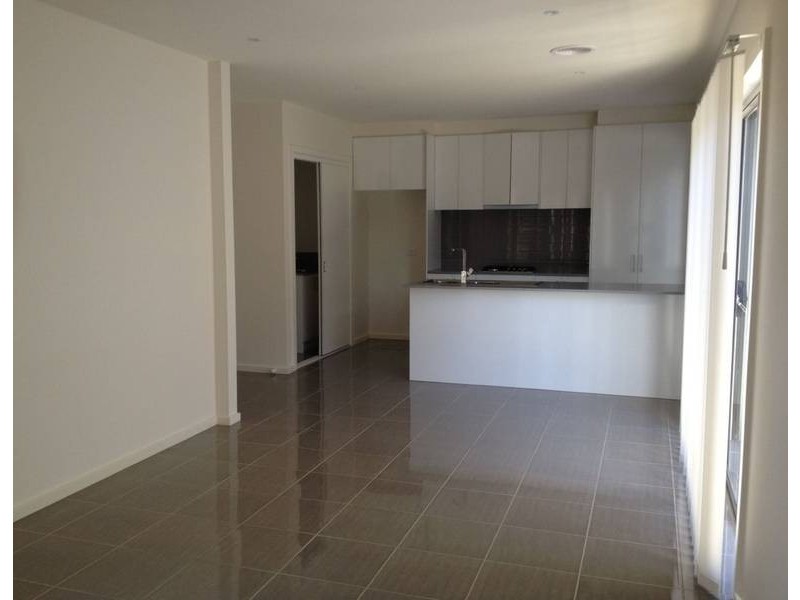 10 Mountbatten Way, Sydenham VIC 3037