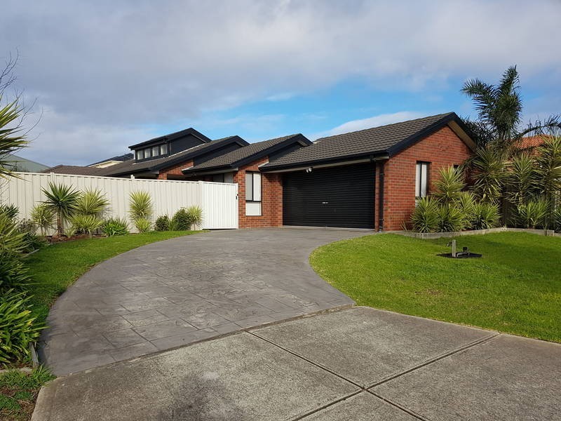 15 Tamora Way, Sydenham VIC 3037