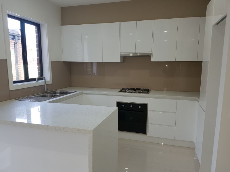 3/63 Victoria Road, Sydenham VIC 3037