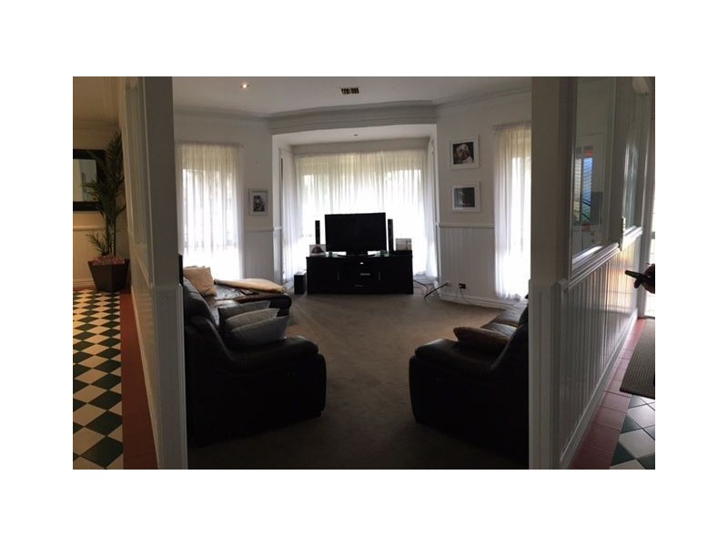49 Truro Crescent, Taylors Lakes VIC 3038