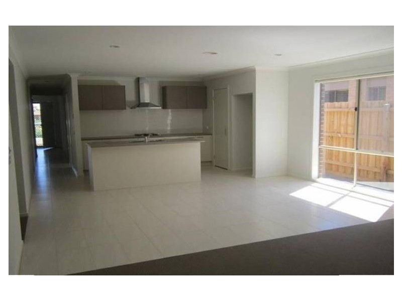 27 Morgan Crescent, Werribee VIC 3030