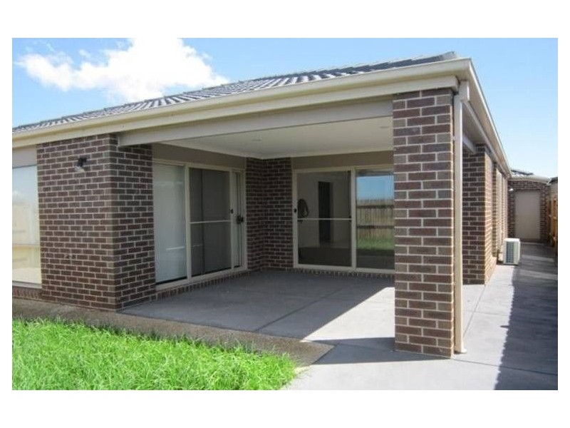 27 Morgan Crescent, Werribee VIC 3030