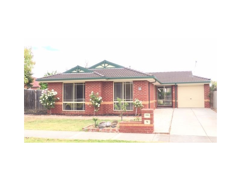 11 Mordaunt Drive, Hillside VIC 3037