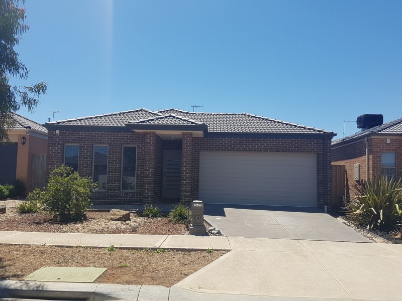13 Burswood Circuit, Melton West VIC 3337