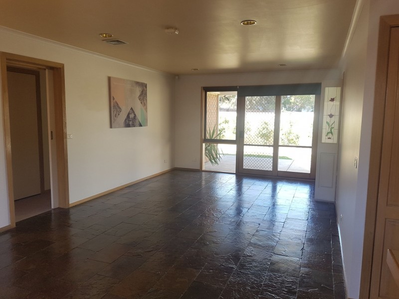 17 Alcott Place, Delahey VIC 3037