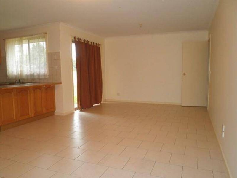 29 Catherine Drive, Hillside VIC 3037