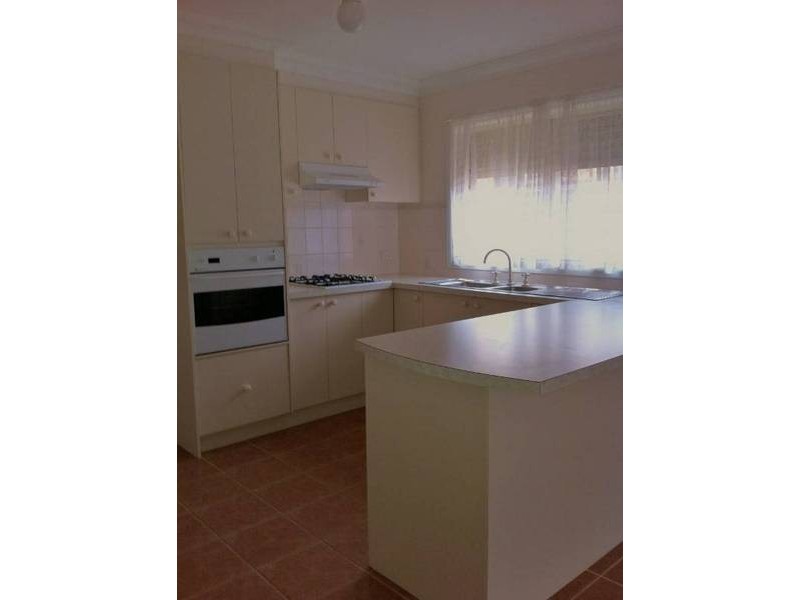 15 Bluemoon Way, Sydenham VIC 3037