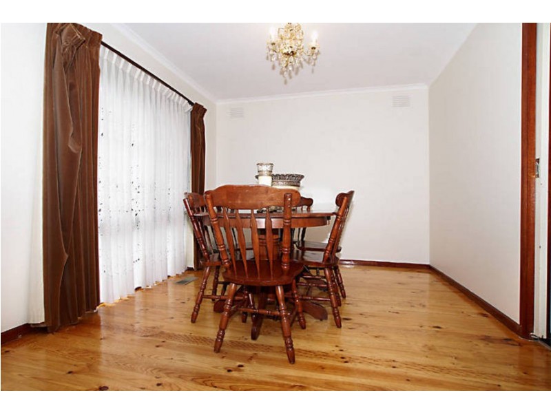 2 Sherwood Drive, Thomastown VIC 3074