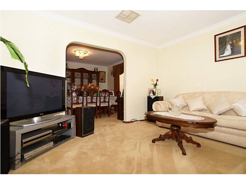 142 Barry Road, Thomastown VIC 3074