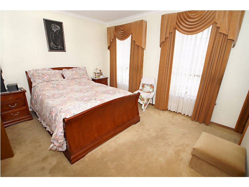 142 Barry Road, Thomastown VIC 3074