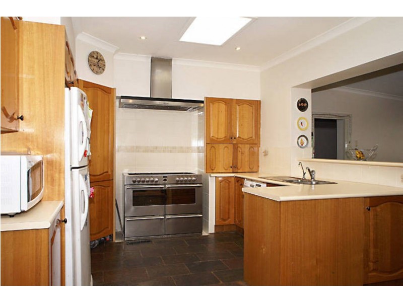 15 Maxwell Street, Lalor VIC 3075
