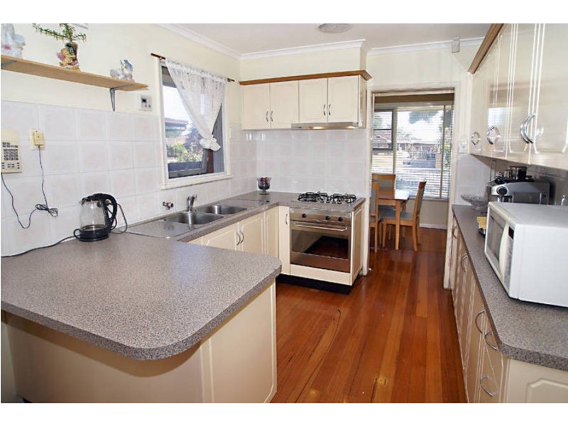 17 Darebin Drive, Thomastown VIC 3074