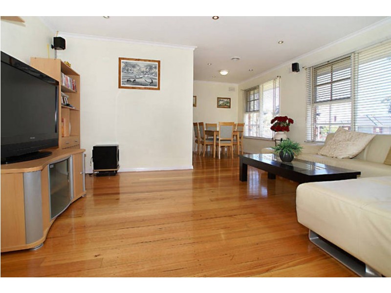 17 Darebin Drive, Thomastown VIC 3074