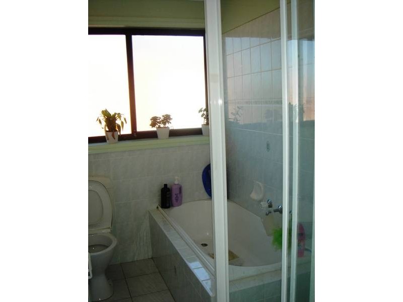 2/37 Cambala Avenue, Lalor VIC 3075