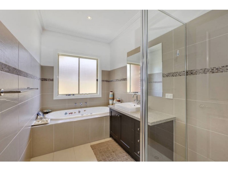 3 Wattlebird Crescent, Reservoir VIC 3073