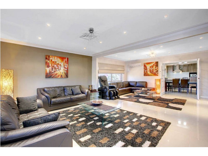 44 Barry Road, Thomastown VIC 3074