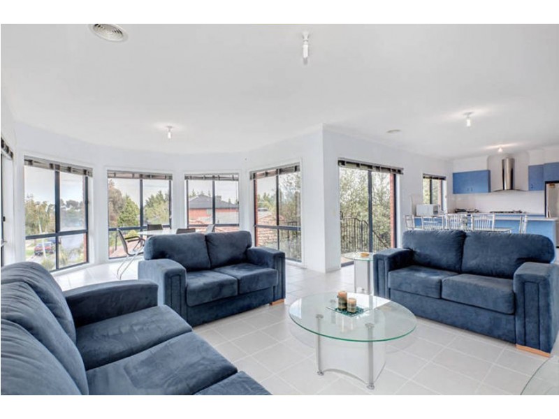 5 Lobelia Court, South Morang VIC 3752