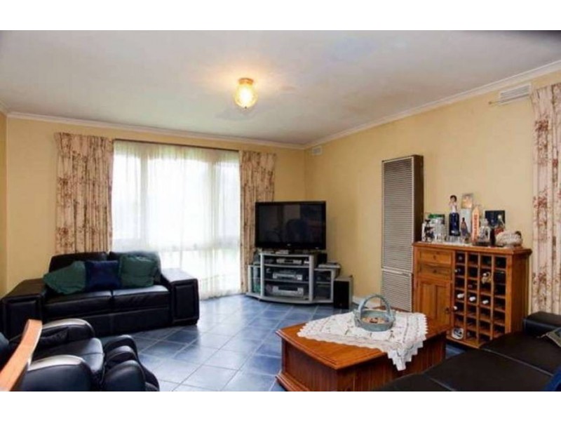 5 Leilani Grove, Thomastown VIC 3074