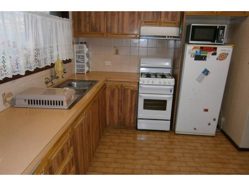 4 Salisbury Street, Thomastown VIC 3074