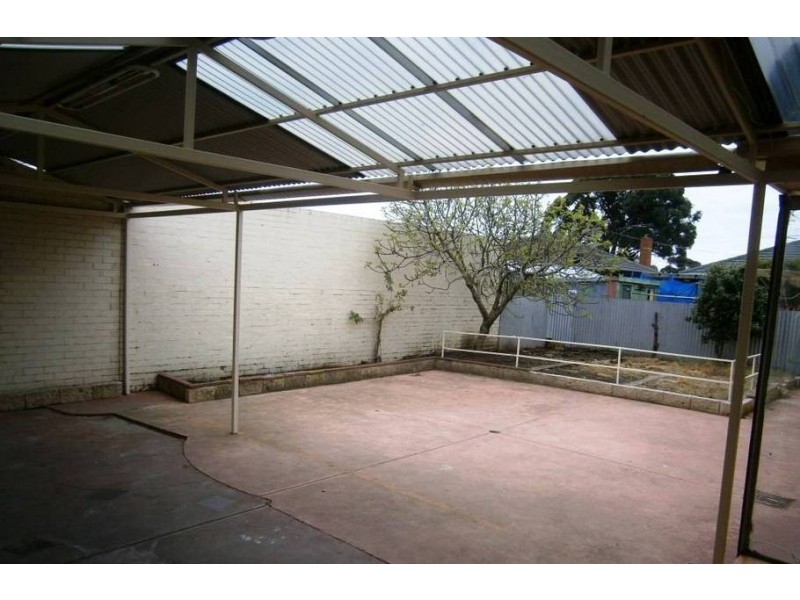 12 Kenna Drive, Lalor VIC 3075