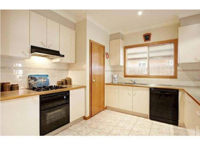 17G Hughes Parade, Reservoir VIC 3073