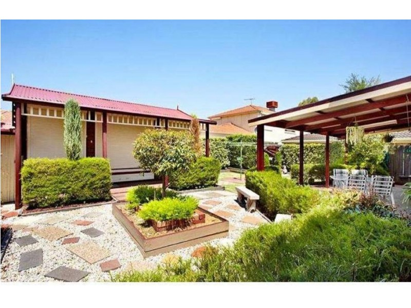 17G Hughes Parade, Reservoir VIC 3073