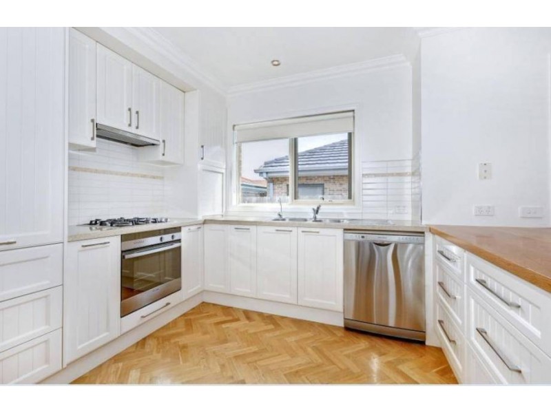 2/13 Frederick Street, Thomastown VIC 3074