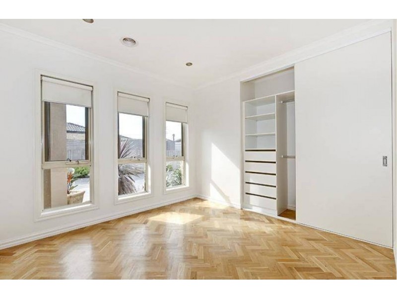 2/13 Frederick Street, Thomastown VIC 3074