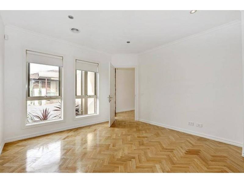 2/13 Frederick Street, Thomastown VIC 3074