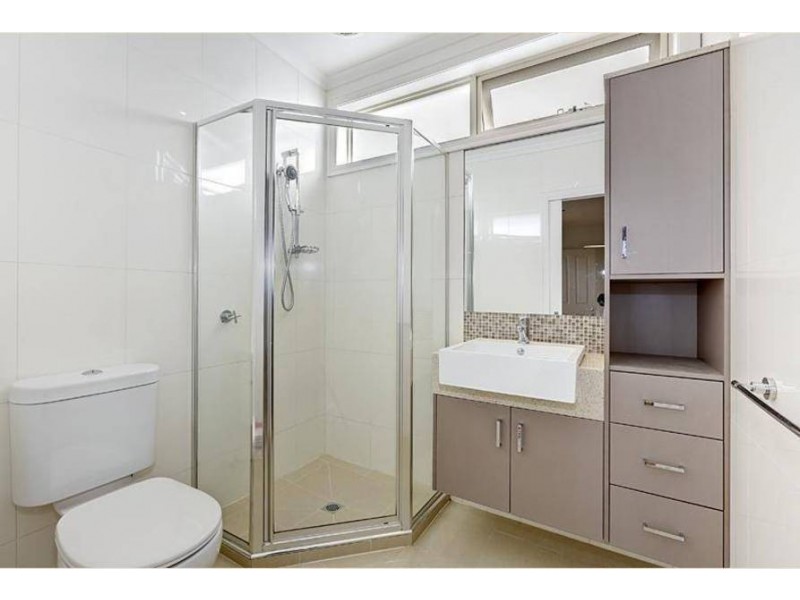 2/13 Frederick Street, Thomastown VIC 3074