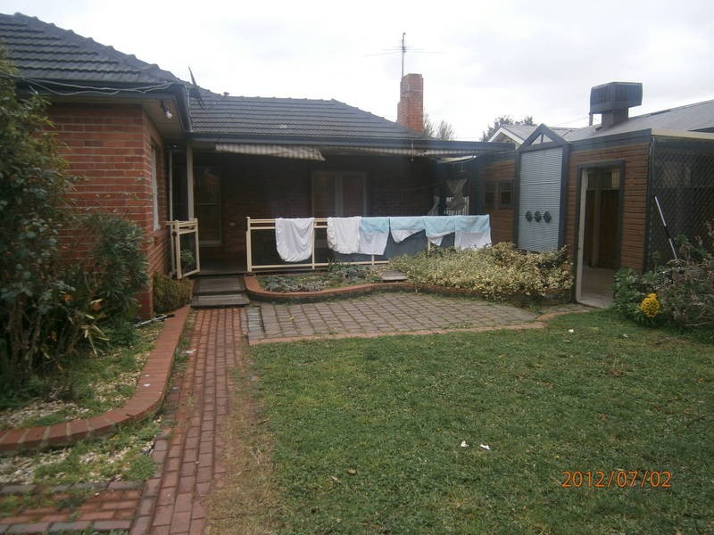 10 Chowne Street, Lalor VIC 3075