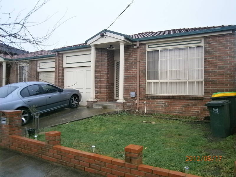 2/28 Queenscliff Road, Thomastown VIC 3074