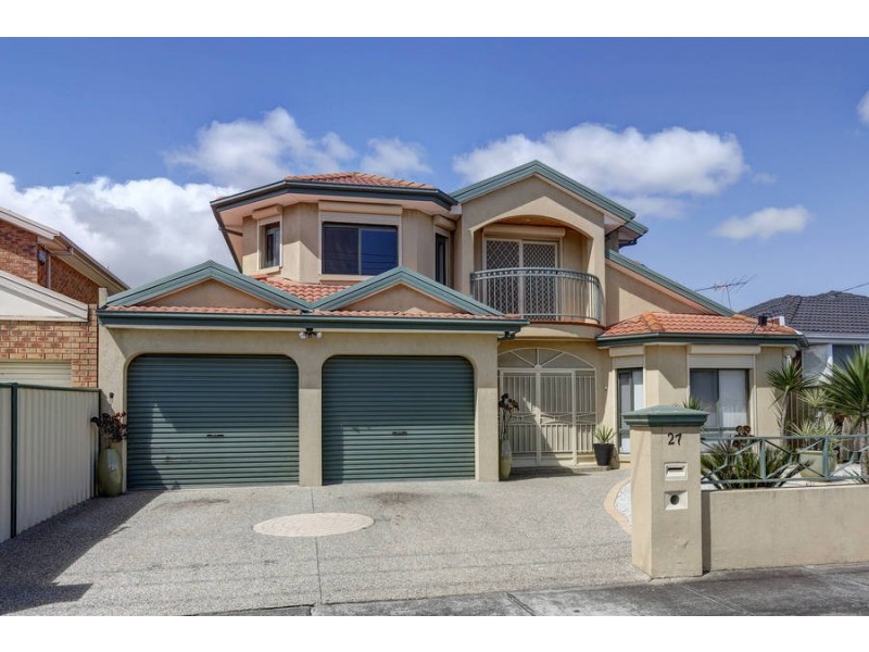 27 Benaroon Drive, Lalor VIC 3075