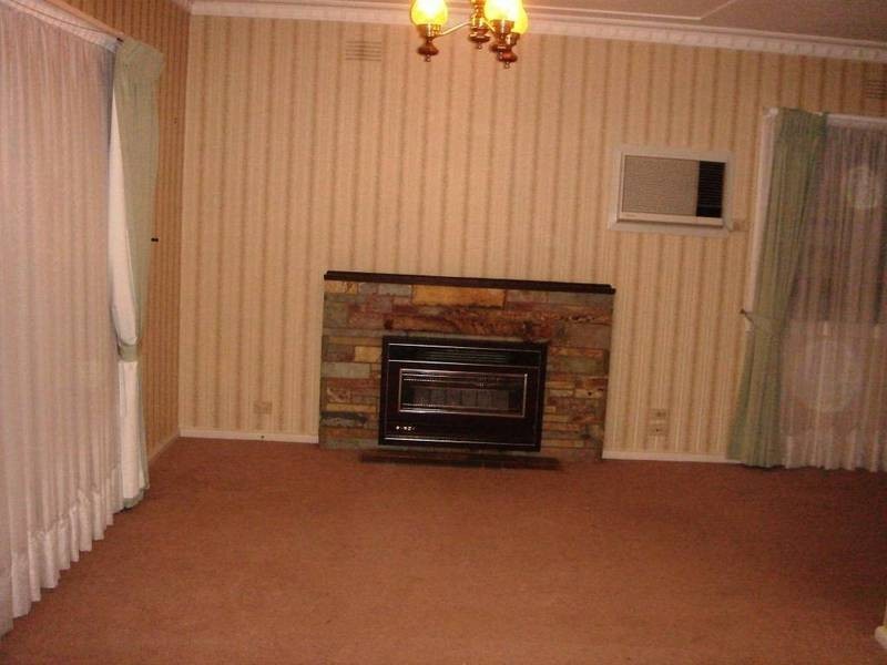 15 Dickens Street, Lalor VIC 3075