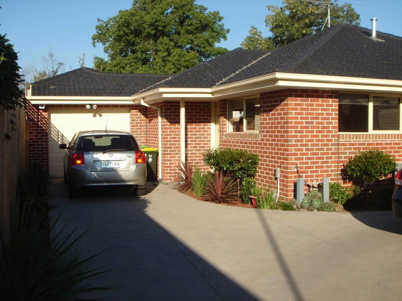 2/32 Salisbury Street, Glenroy VIC 3046