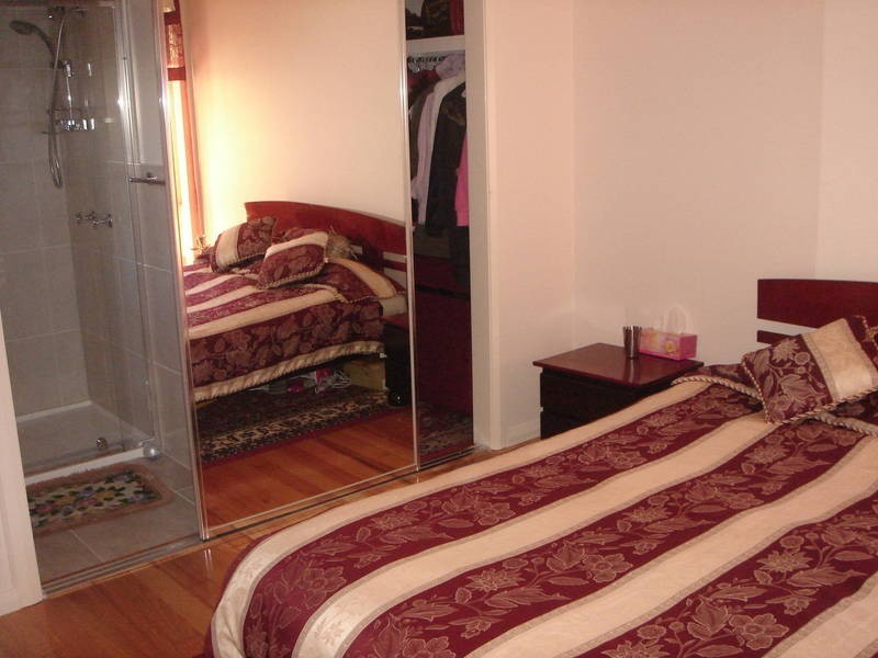 2/32 Salisbury Street, Glenroy VIC 3046