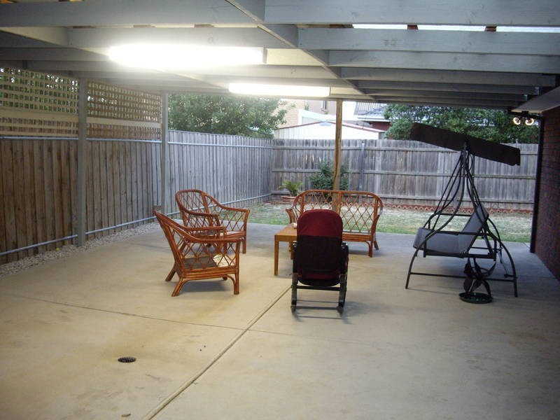 19 Cressida Crescent, Sydenham VIC 3037