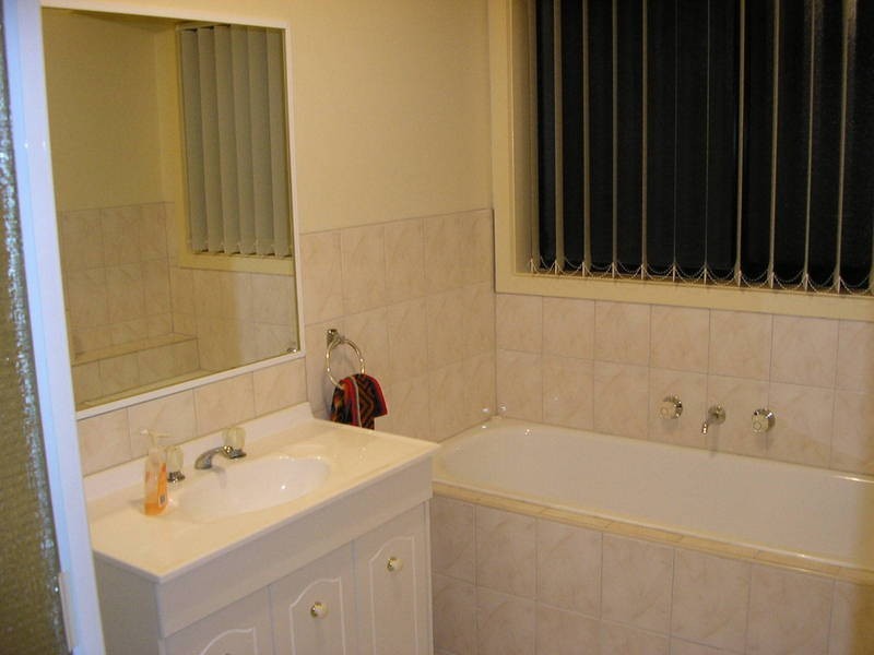 19 Cressida Crescent, Sydenham VIC 3037