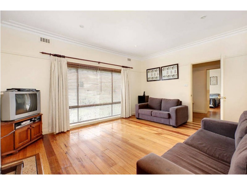 13 Middleton Street, Lalor VIC 3075