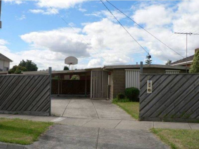 16  Festival Grove, Thomastown VIC 3074