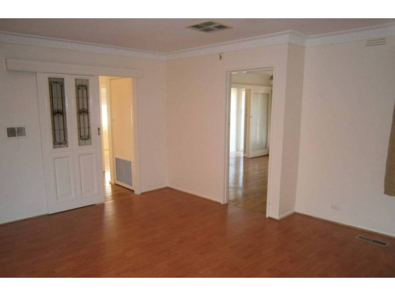 14 Kirwan Avenue, Lalor VIC 3075