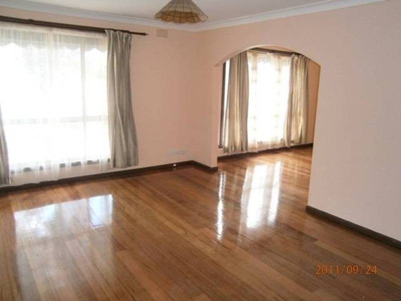 4 Kefford Avenue, Lalor VIC 3075