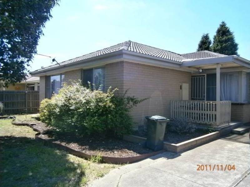 107  BICKLEY AVEUNE, Thomastown VIC 3074