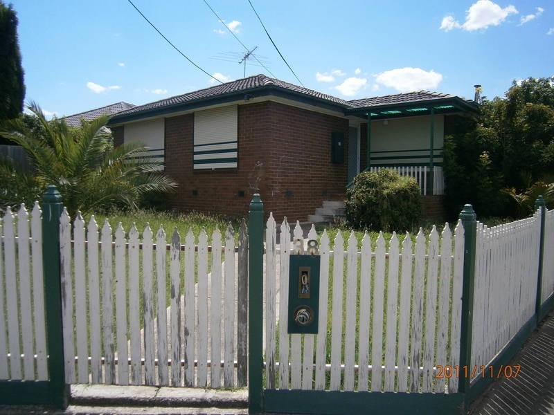 38  Pinewood drive, Thomastown VIC 3074