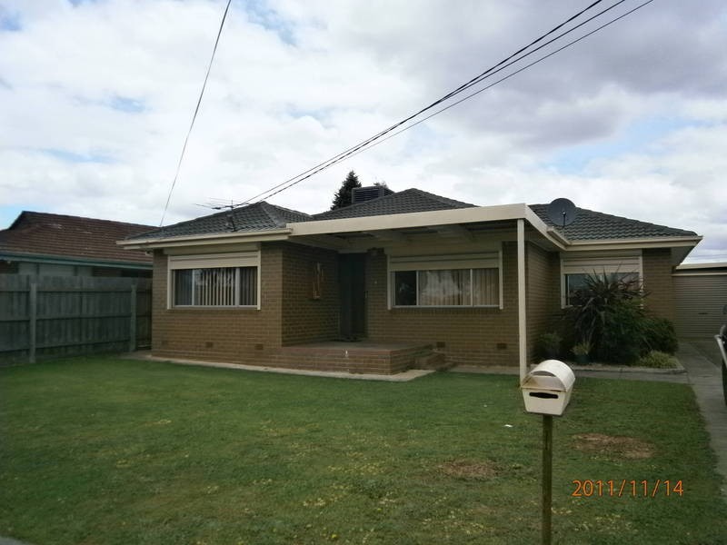 77 Mckimmes Road, Thomastown VIC 3074