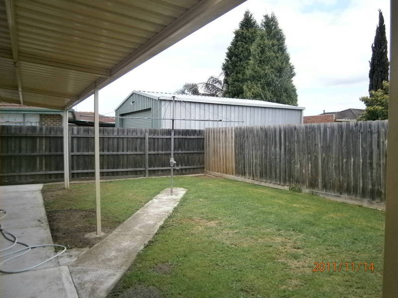 77 Mckimmes Road, Thomastown VIC 3074