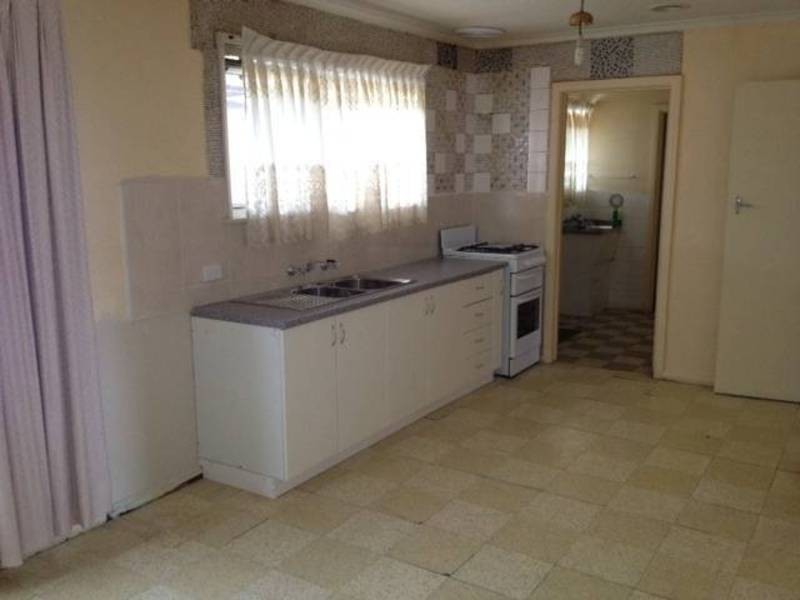 4  OWEN COURT, Thomastown VIC 3074