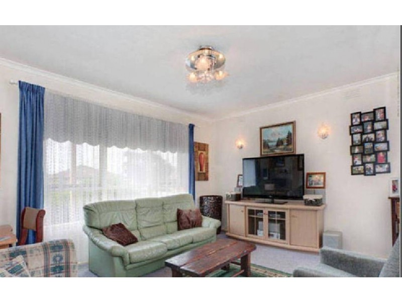 15 Brentwood, Thomastown VIC 3074