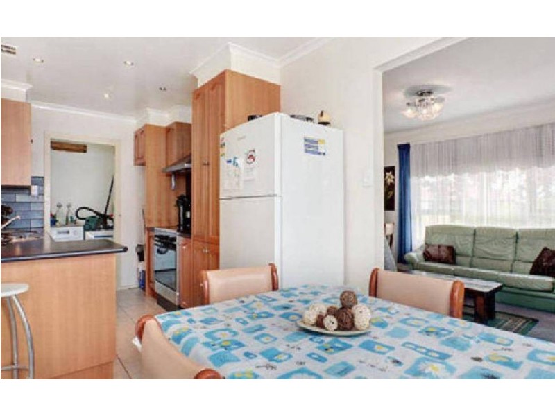 15 Brentwood, Thomastown VIC 3074