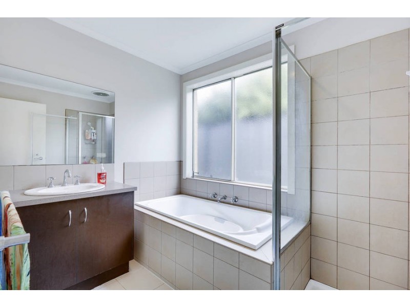 5 Kilburn Grove, Derrimut VIC 3030